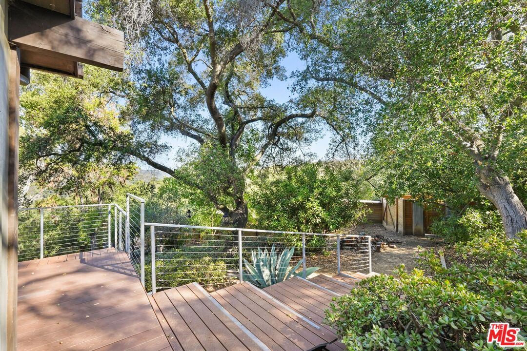 21273 Entrada Road Topanga, CA 90290 - Photo 40 of 70