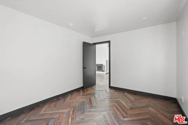 $7,500 | 21273 Entrada Road, Topanga, CA 90290