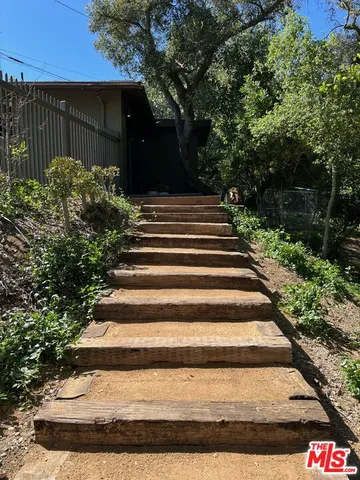 $7,500 | 21273 Entrada Road, Topanga, CA 90290
