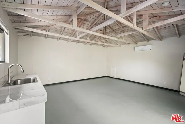 $7,500 | 21273 Entrada Road, Topanga, CA 90290