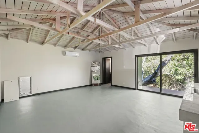 $7,500 | 21273 Entrada Road, Topanga, CA 90290