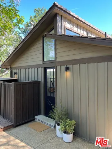 $7,500 | 21273 Entrada Road, Topanga, CA 90290