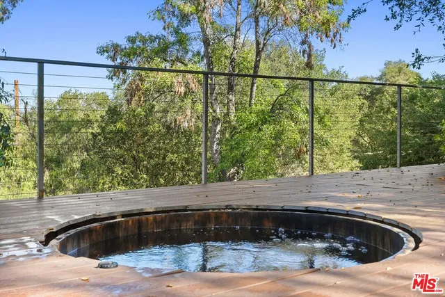 $7,500 | 21273 Entrada Road, Topanga, CA 90290