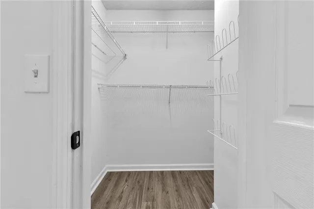 $2,700 | 9155 Nesbit Ferry Road, Unit 96, Alpharetta, GA 30022