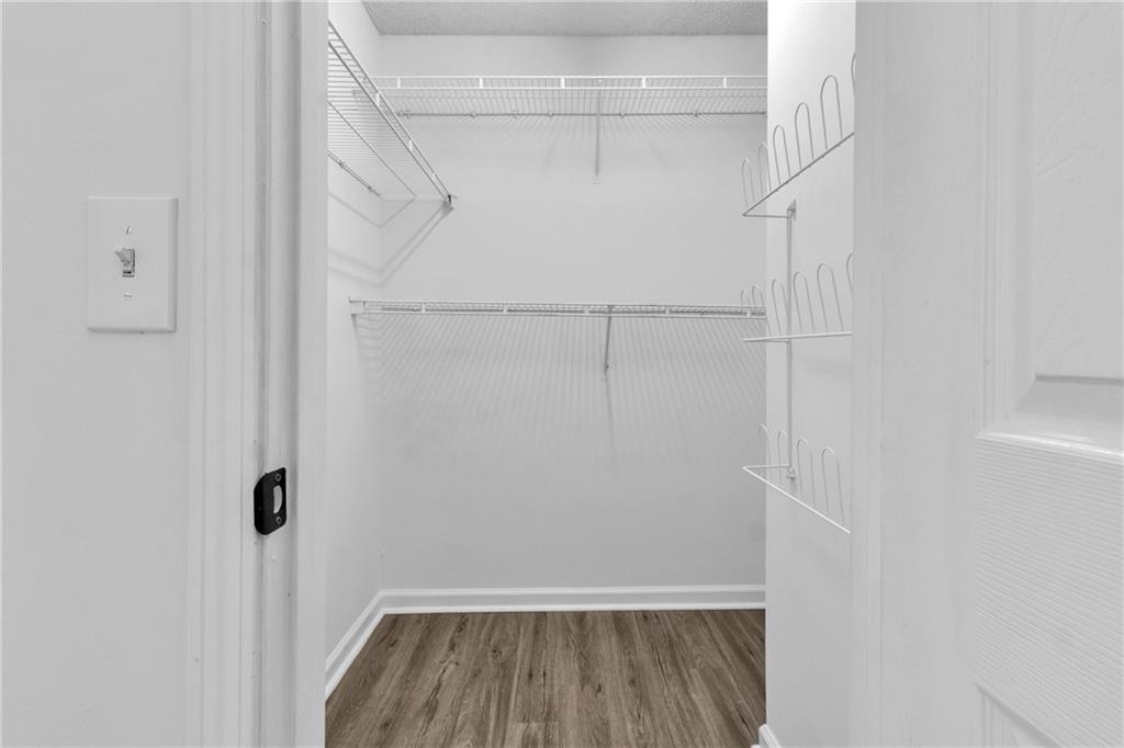 9155 Nesbit Ferry Road, Unit 96 Alpharetta, GA 30022 - Photo 22 of 46 a view of small space