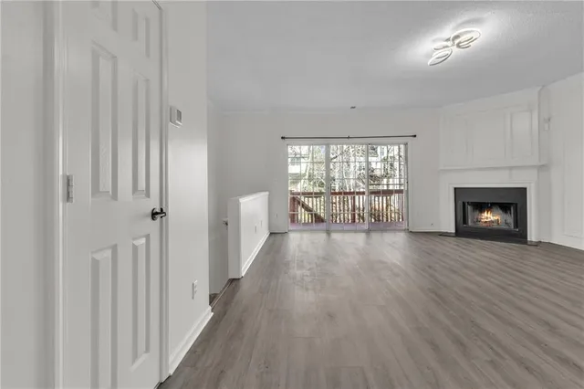 $2,700 | 9155 Nesbit Ferry Road, Unit 96, Alpharetta, GA 30022