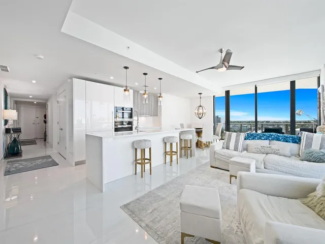 $1,695,000 | 730 North Ocean Boulevard, Unit 701, Pompano Beach, FL 33062