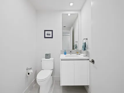 $1,695,000 | 730 North Ocean Boulevard, Unit 701, Pompano Beach, FL 33062