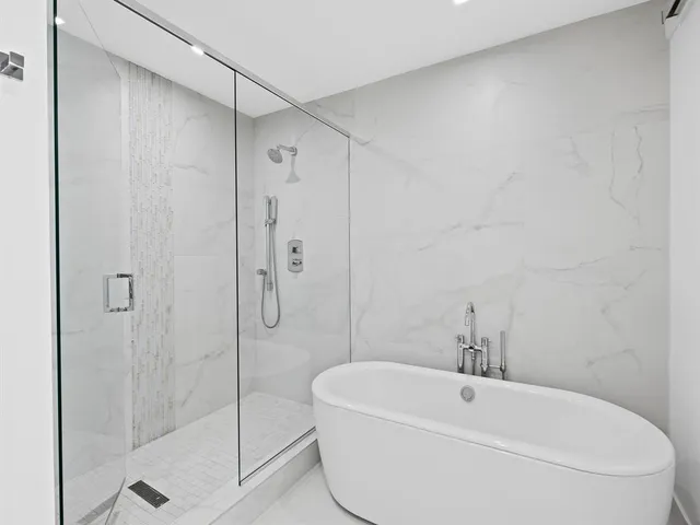 $1,695,000 | 730 North Ocean Boulevard, Unit 701, Pompano Beach, FL 33062