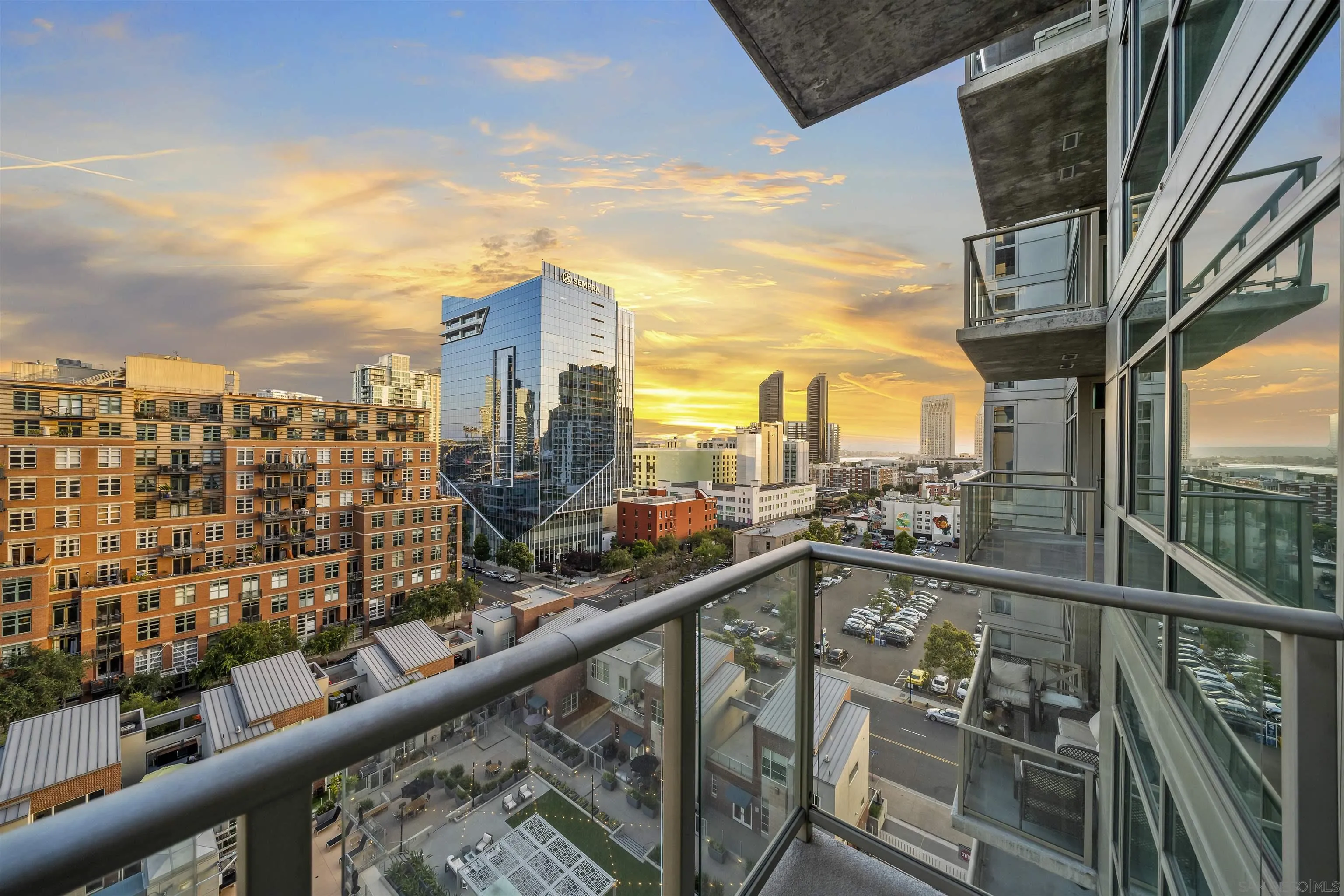 800 The Mark Lane, Unit 1006 San Diego, CA 92101 - Photo 8 of 21