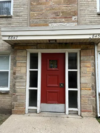 $237,900 | 8847 La Crosse Avenue, Unit 204, Skokie, IL 60077