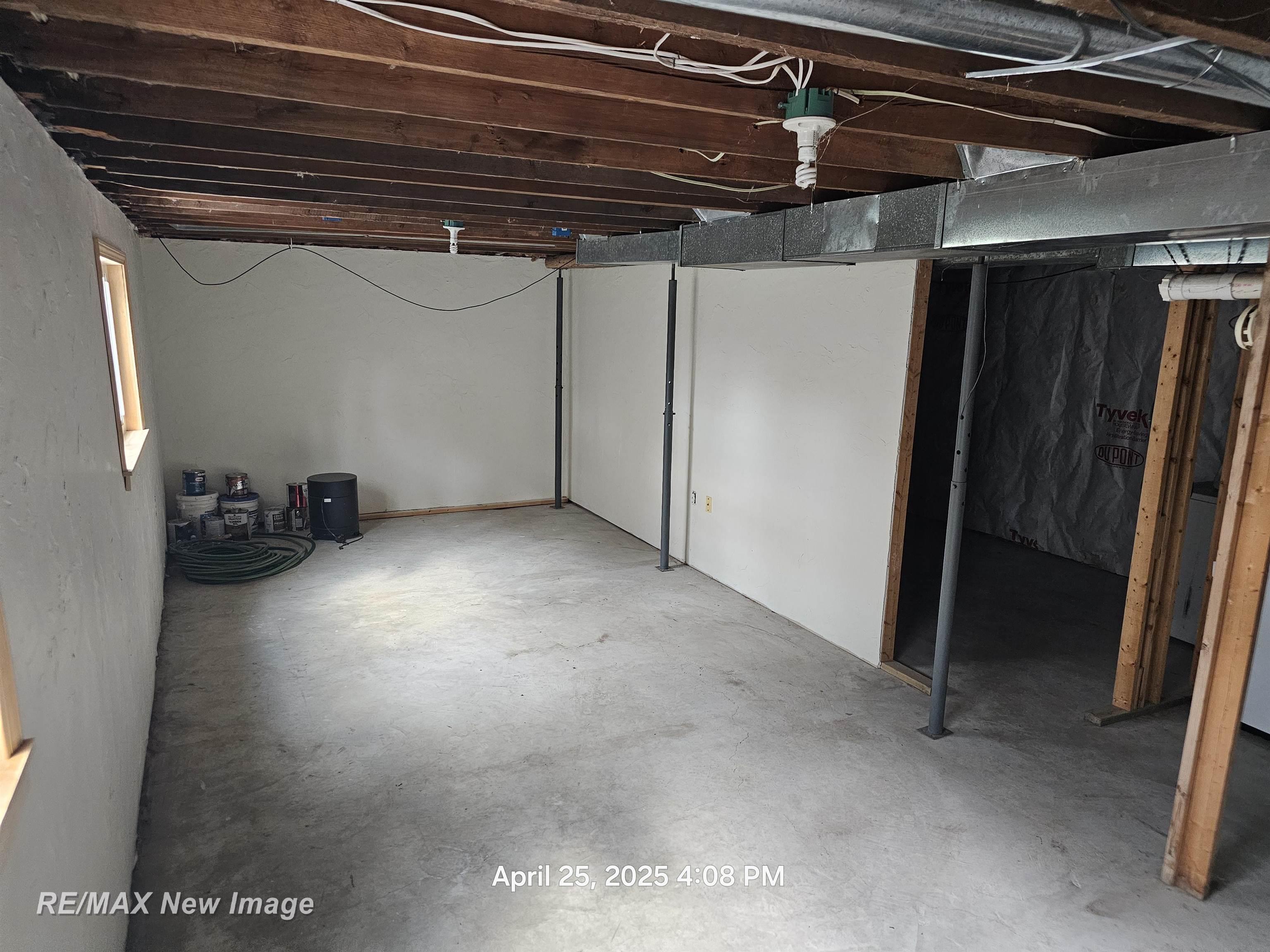 10114 East Madison Road St. Helen, MI 48656 - Photo 15 of 25 50172835-b980fa5b-dfb4-41c0-8bea-b9eb57ae4dfb.JPG