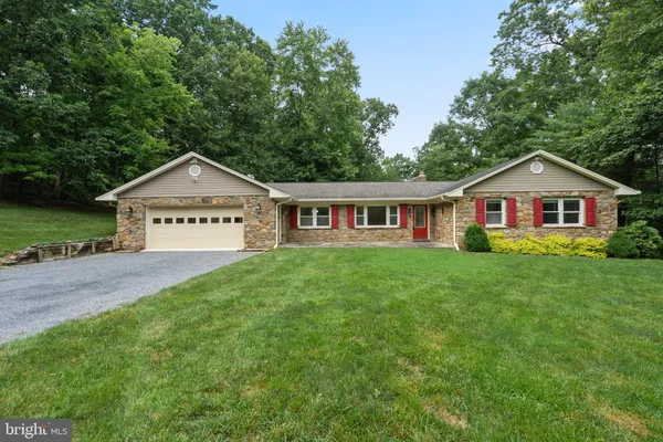 $750,000 | 9808 Timber Heights, Marshall, VA 20115