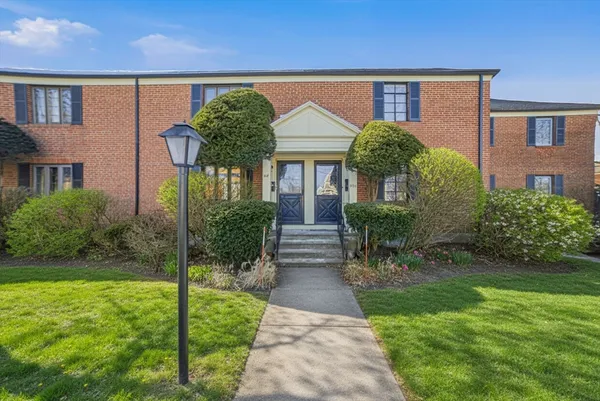 $3,000 | 918 Belmont Street, Unit 918, Watertown, MA 02472