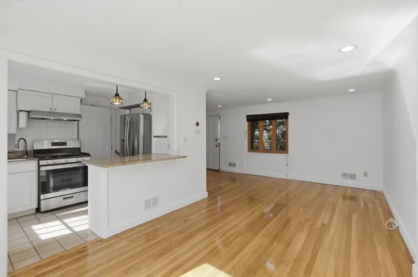 $3,000 | 918 Belmont Street, Unit 918, Watertown, MA 02472