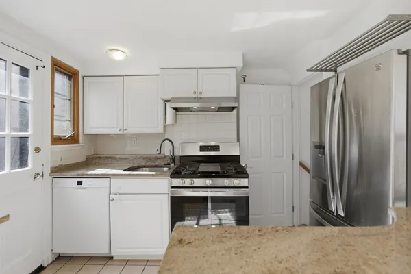 $3,000 | 918 Belmont Street, Unit 918, Watertown, MA 02472