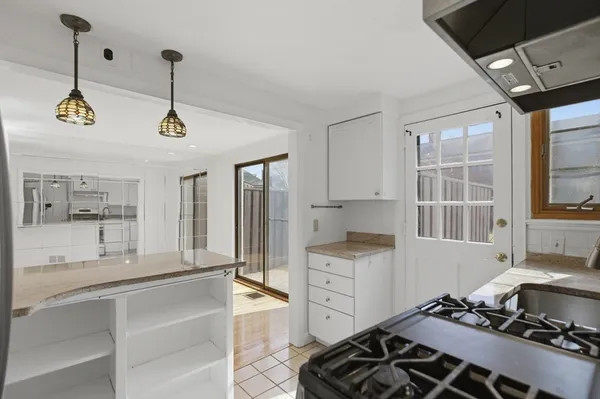 $3,000 | 918 Belmont Street, Unit 918, Watertown, MA 02472