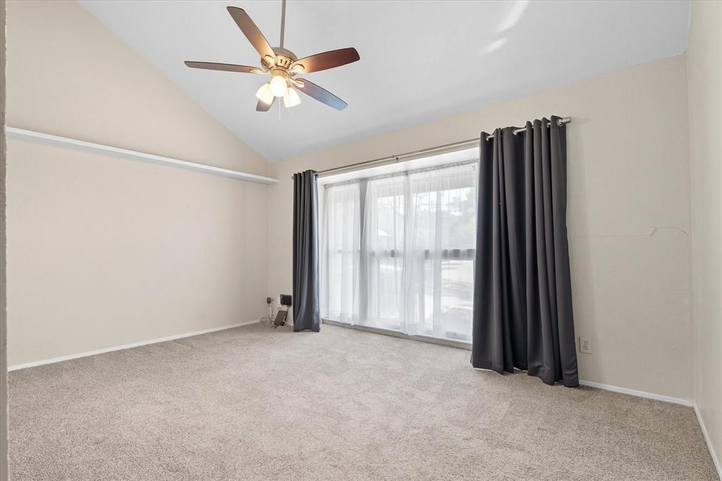 4539 North O'Connor Road, Unit 2234 Irving, TX 75062 - Photo 8 of 20 an empty room with windows and fan