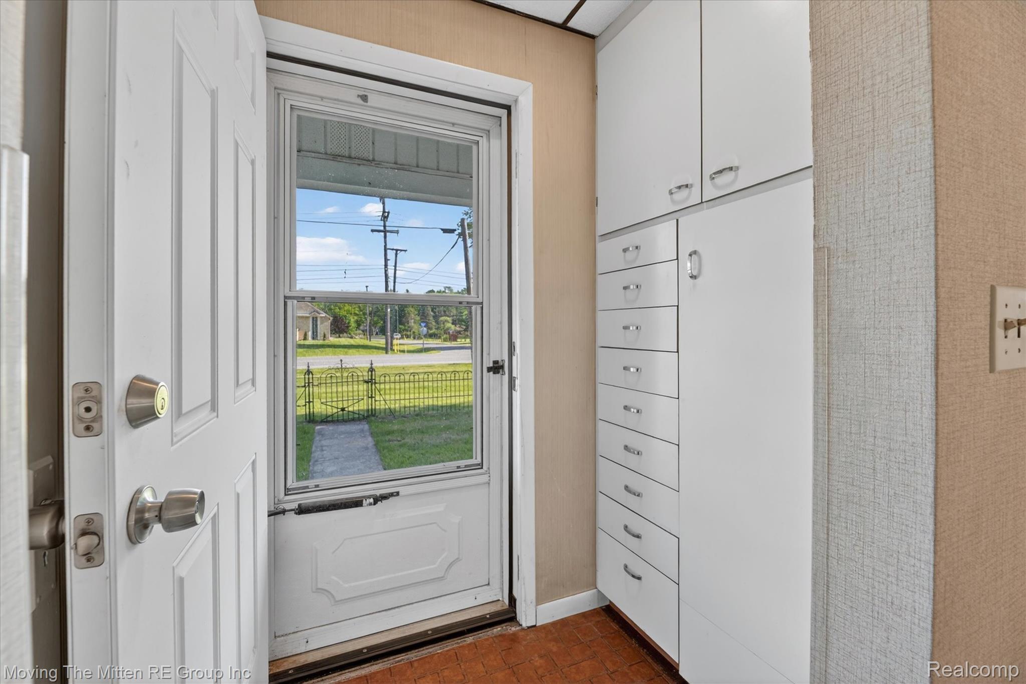 25505 Wick Road Taylor, MI 48180 - Photo 6 of 68 Doorway with baseboards