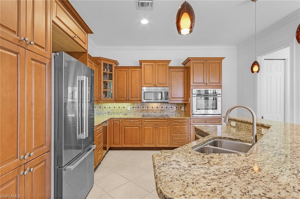 5030 Rustic Oaks Circle Naples, FL 34105 - Photo 11 of 33 Gallery Image 11