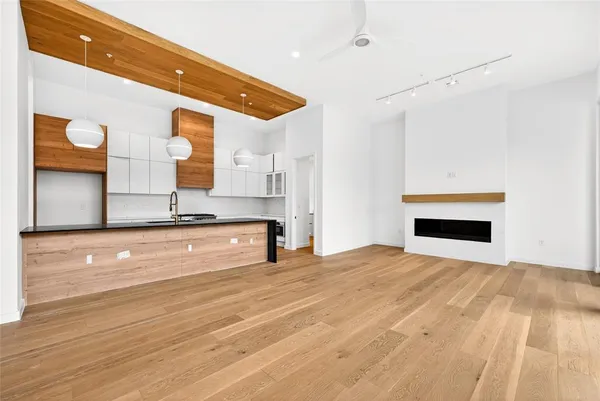 $1,200,000 | 1111 Raiford Road, Unit 108, Carrollton, TX 75007