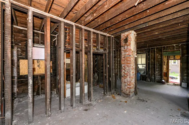 $135,000 | 4147 Connecticut Street, St. Louis, MO 63116