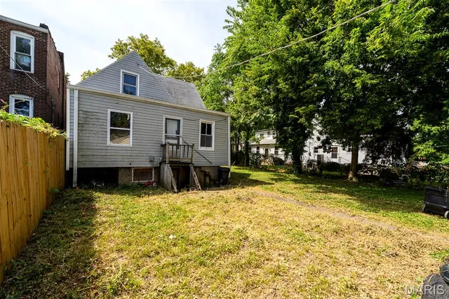 $135,000 | 4147 Connecticut Street, St. Louis, MO 63116