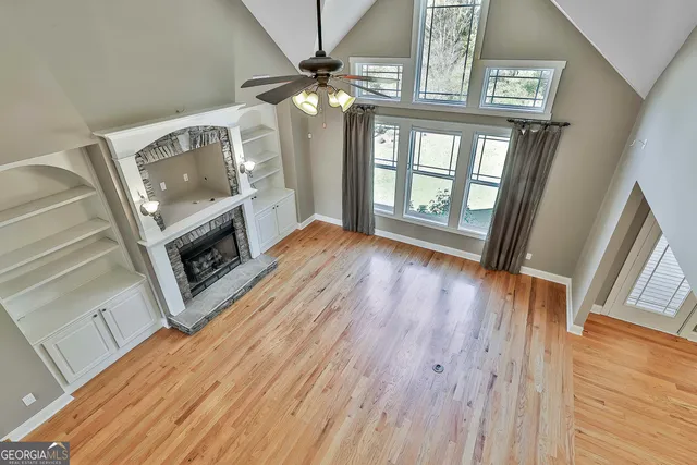 $679,900 | 10 Edgewater Way, Senoia, GA 30276