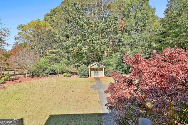 $679,900 | 10 Edgewater Way, Senoia, GA 30276