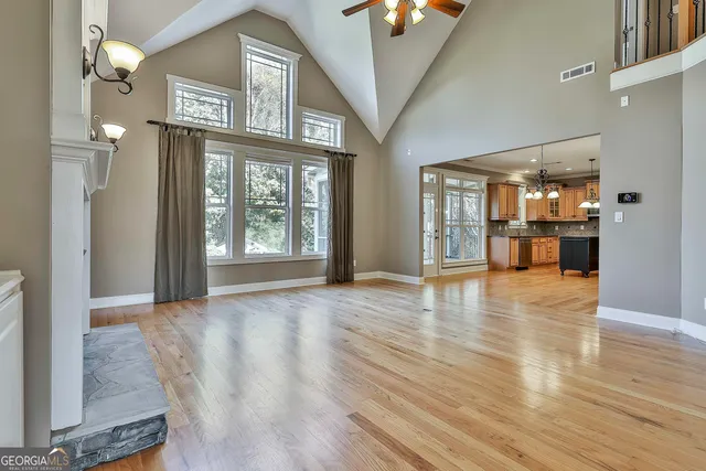 $679,900 | 10 Edgewater Way, Senoia, GA 30276