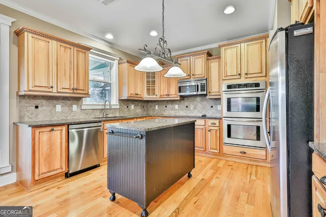 $679,900 | 10 Edgewater Way, Senoia, GA 30276