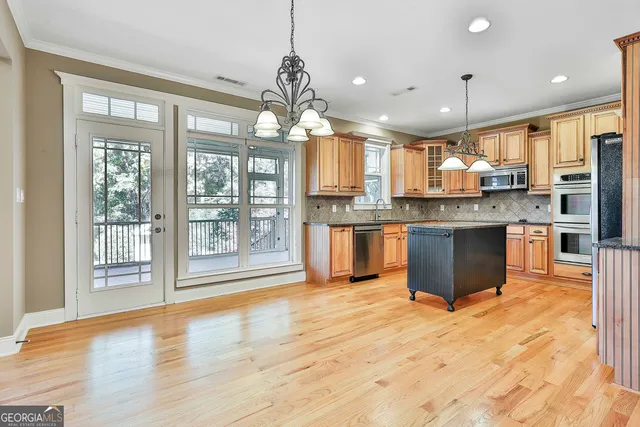 $679,900 | 10 Edgewater Way, Senoia, GA 30276