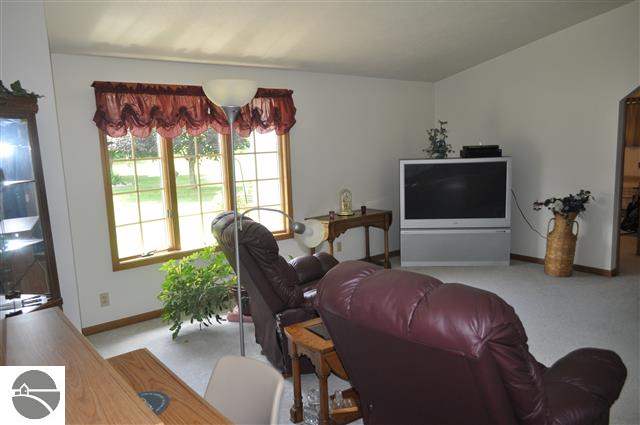 5372 West Millbrook Road Remus, MI 49340 - Photo 24 of 49 1749299-23.JPG