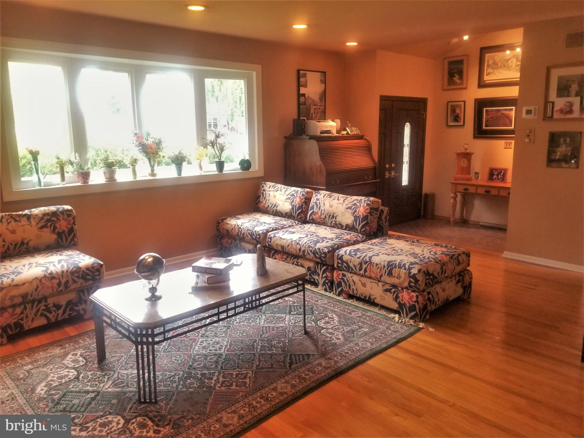 835 Stephen Road Warminster, PA 18974 - Photo 14 of 52 Gallery Image 14
