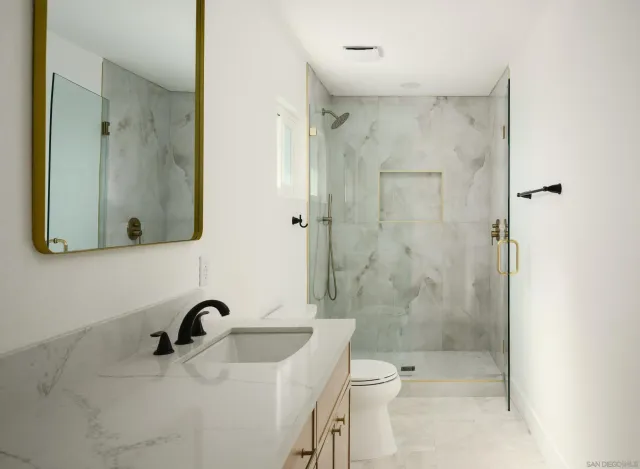 $1,795,000 | 5522 Bloch Street, San Diego, CA 92122