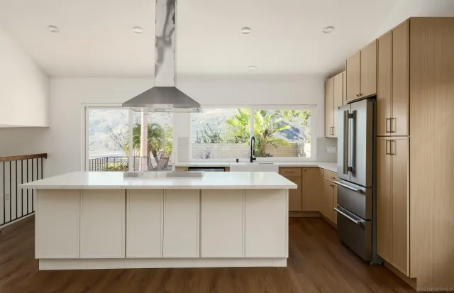 $1,795,000 | 5522 Bloch Street, San Diego, CA 92122