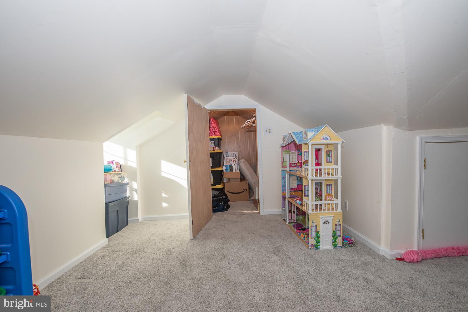 33 Barren Road Newtown Square, PA 19073 - Photo 19 of 25 Attic Playroom w Huge Closet