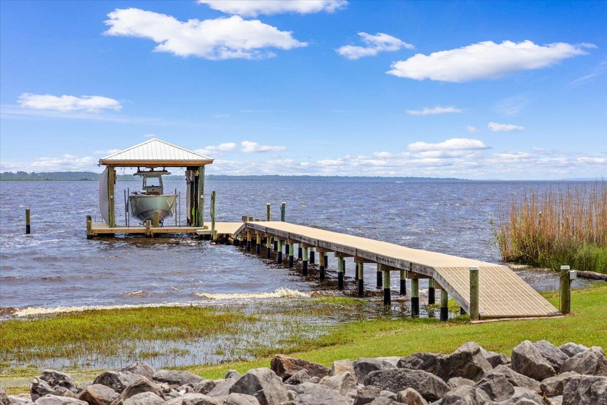 7813 Petersen Point Road Milton, FL 32583 - Photo 71 of 105