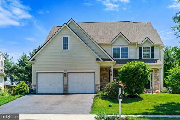 $650,000 | 271 Squire Lane, Lititz, PA 17543