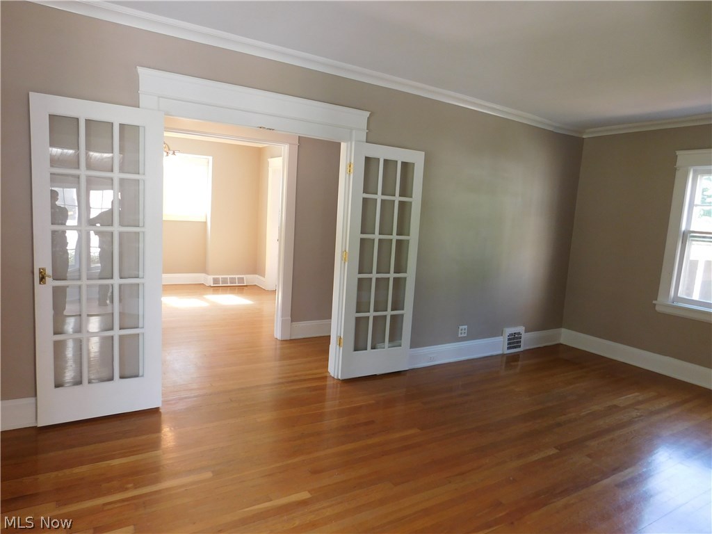 2939 Scarborough Road Cleveland Heights, OH 44118 - Photo 5 of 26 Gallery Image 5