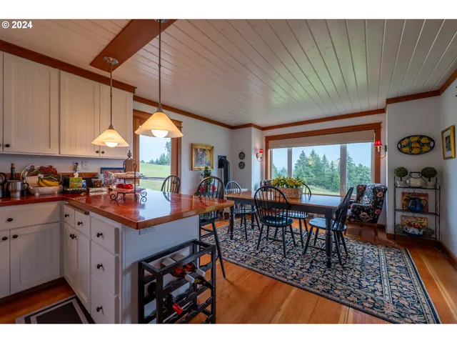 $2,800,000 | 841 Skelly Road, Yoncalla, OR 97499