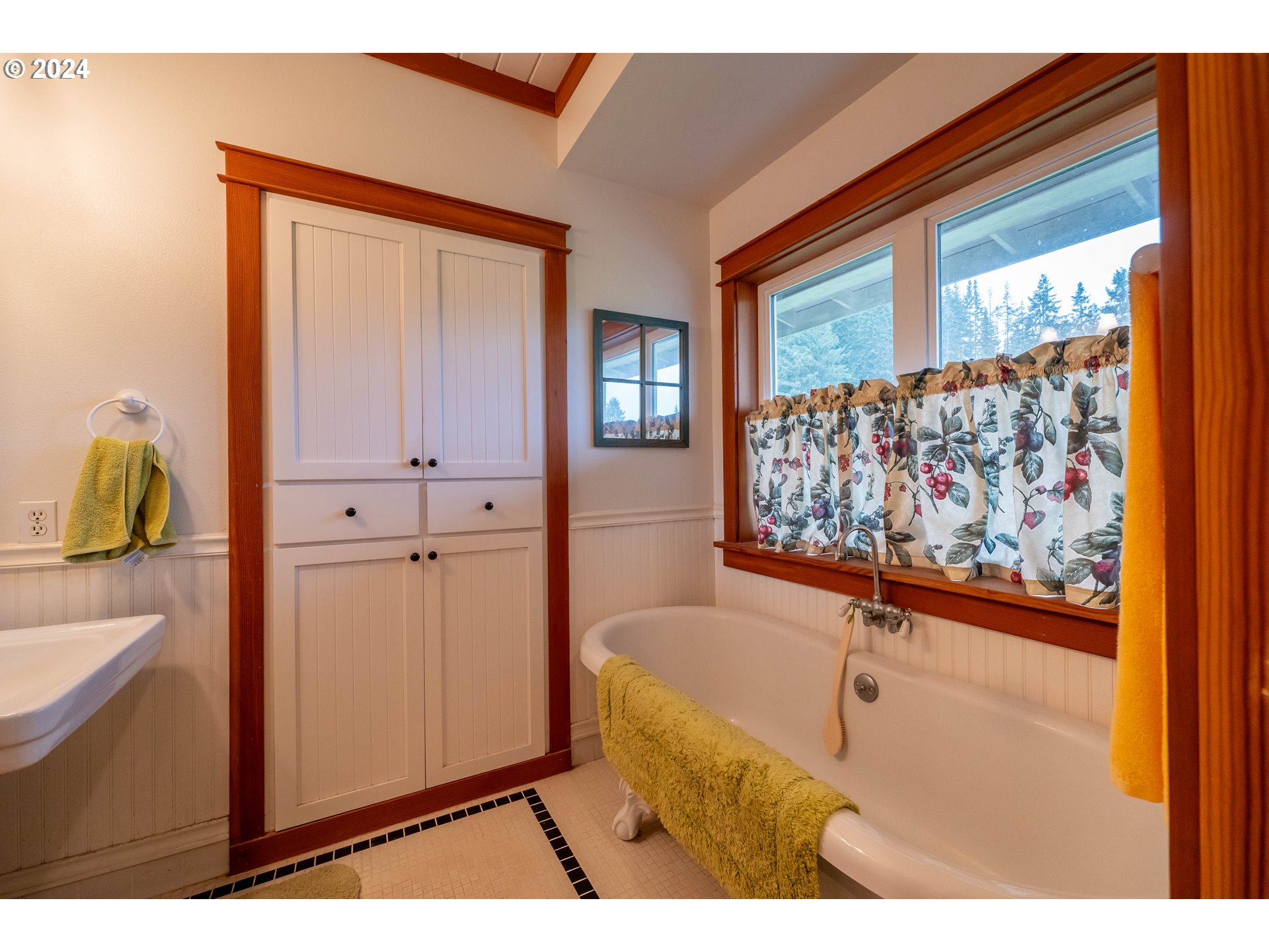 841 Skelly Road Yoncalla, OR 97499 - Photo 19 of 48