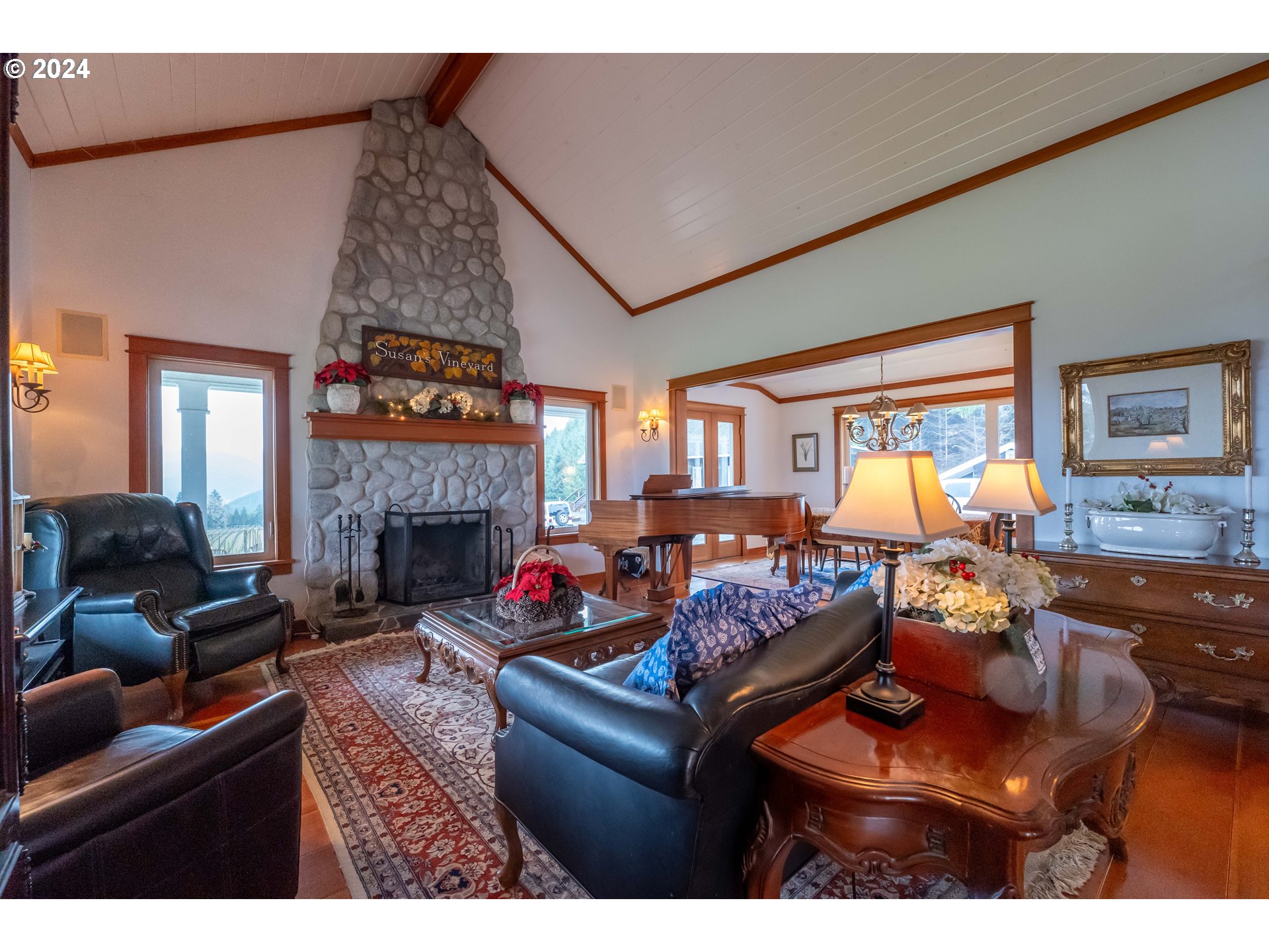 841 Skelly Road Yoncalla, OR 97499 - Photo 9 of 48