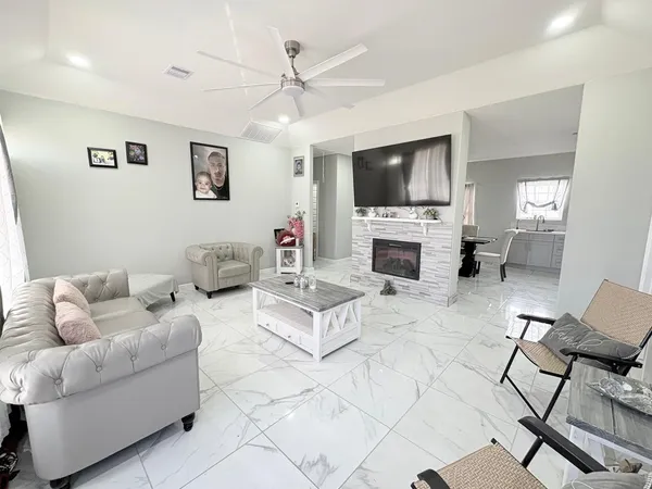 $1,750 | 1238 Road 57211 Cleveland Tx 77327, Cleveland, TX 77327