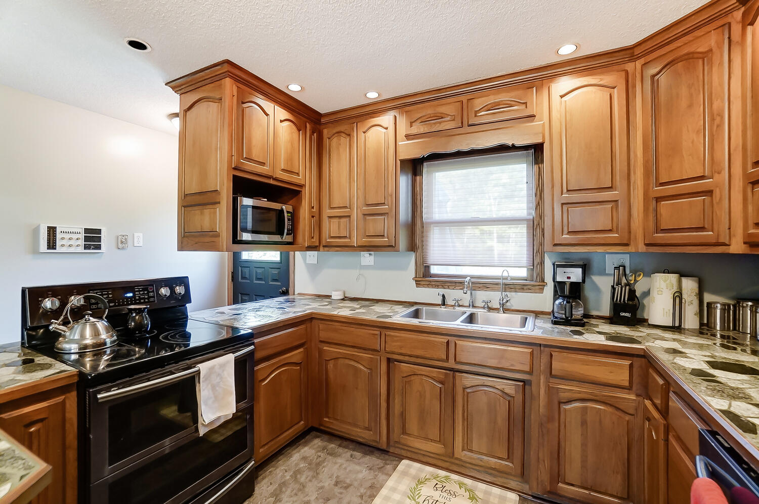 14933 Bay Road Wapakoneta, OH 45895 - Photo 23 of 34
