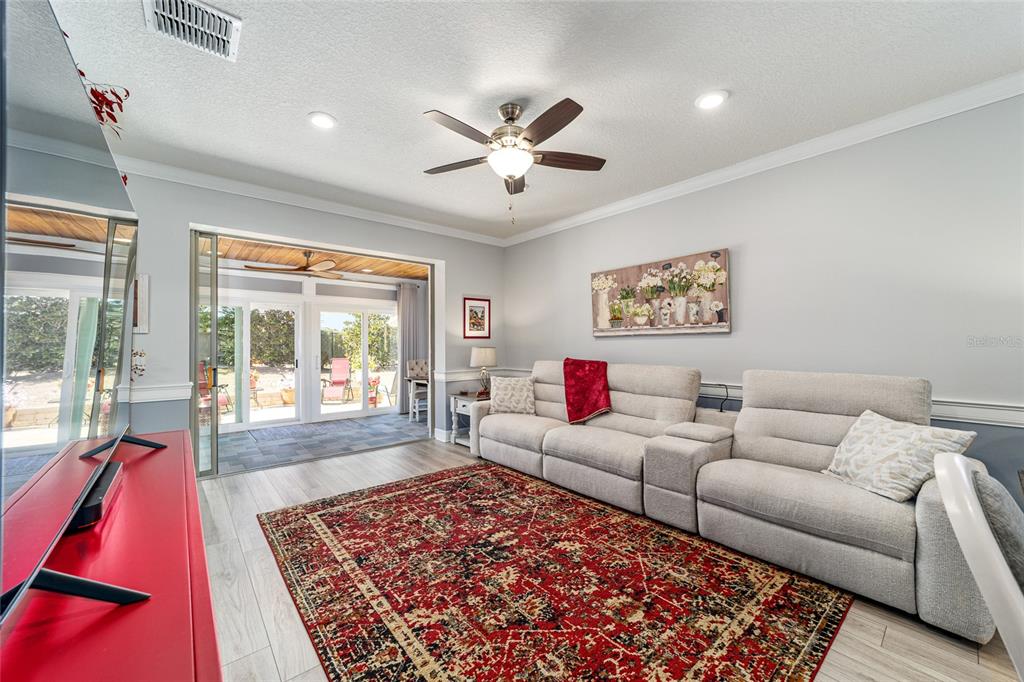 9735 Southwest 76th Lane Road Ocala, FL 34481 - Photo 15 of 63
