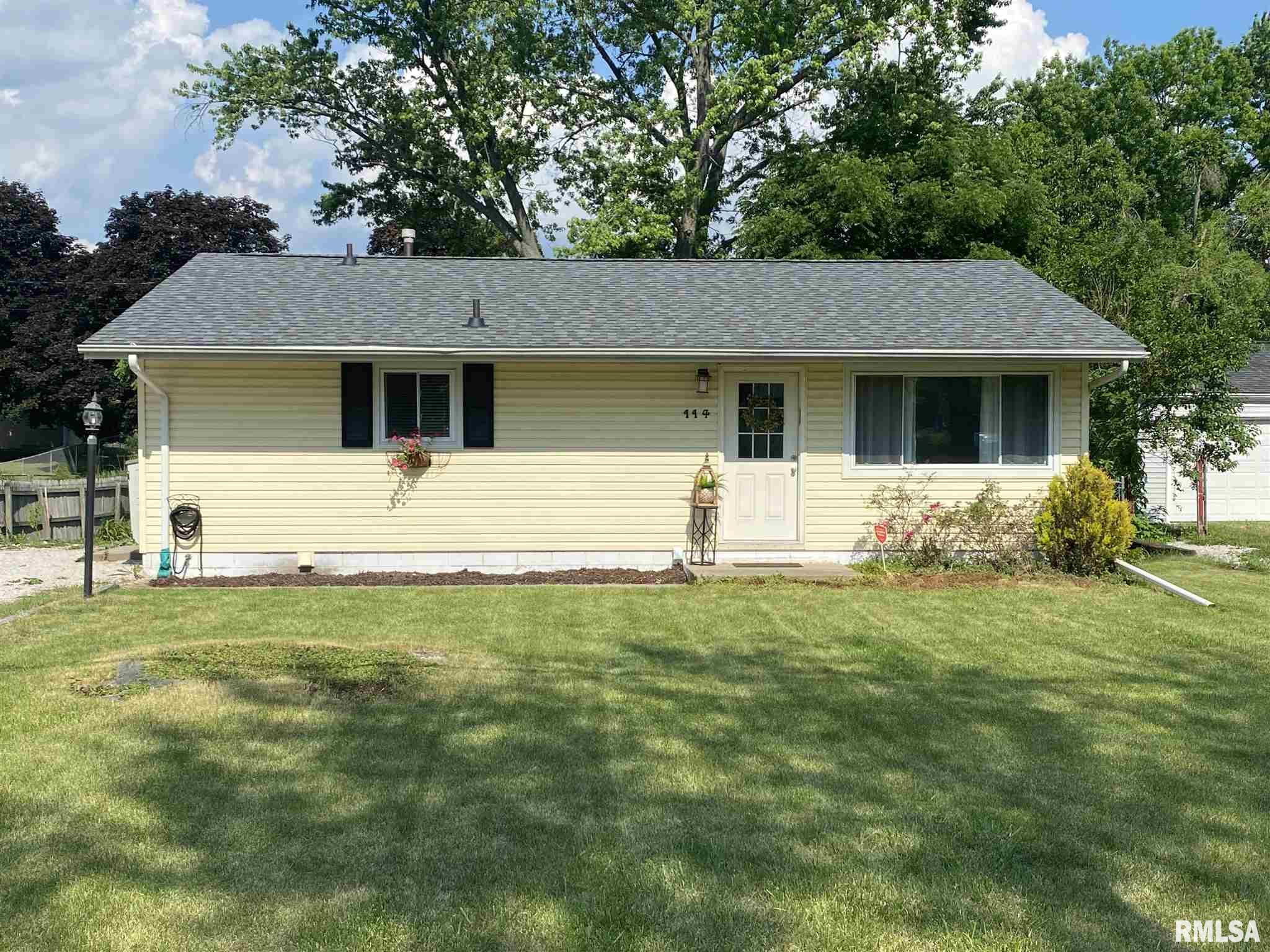 114 Bess Street Washington, IL 61571 - Photo 1 of 19 Gallery Image 1