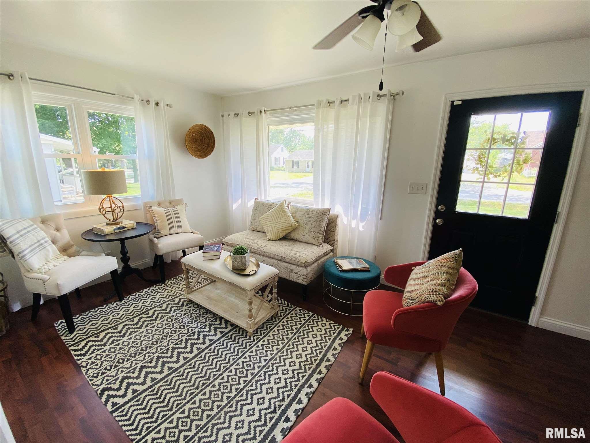 114 Bess Street Washington, IL 61571 - Photo 3 of 19 Gallery Image 3