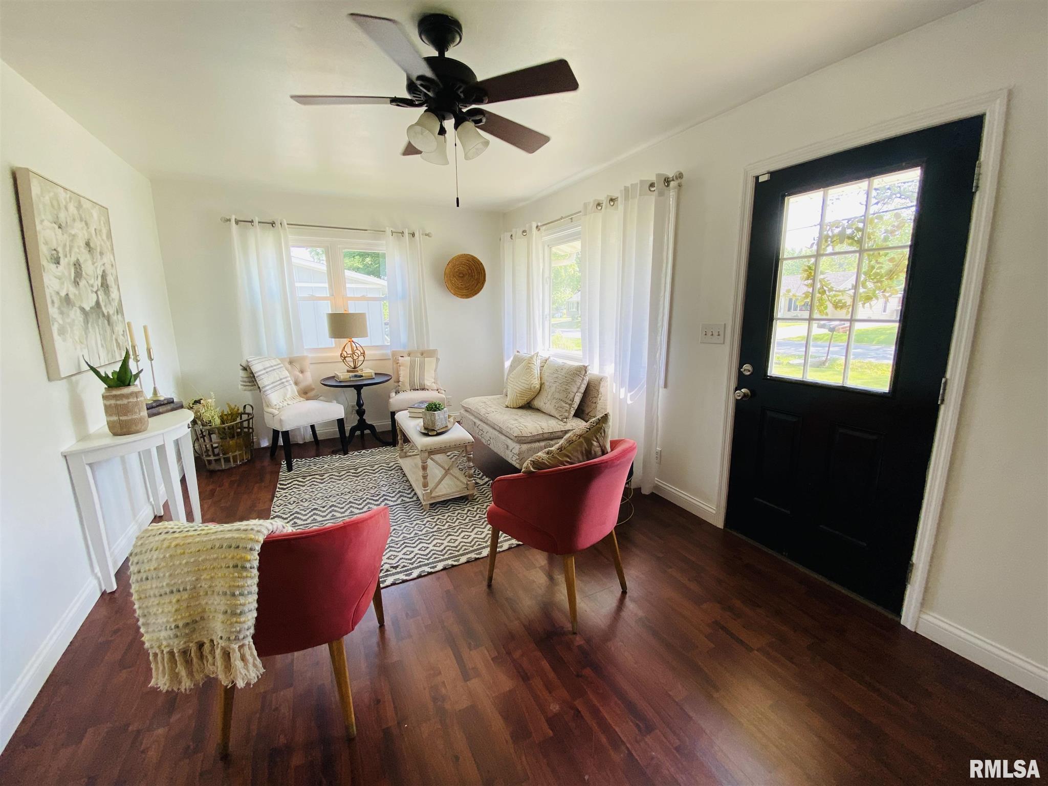 114 Bess Street Washington, IL 61571 - Photo 4 of 19 Gallery Image 4
