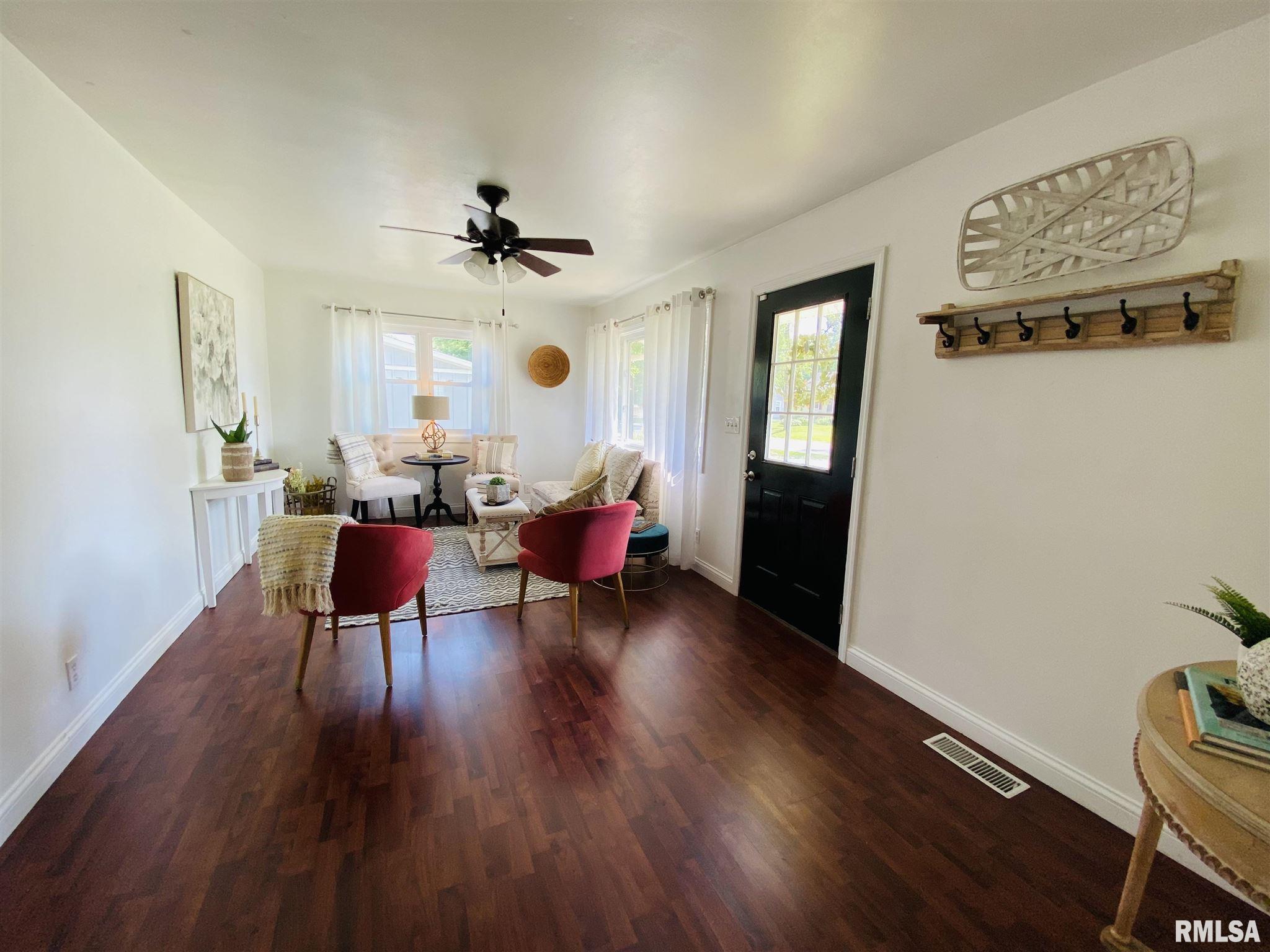114 Bess Street Washington, IL 61571 - Photo 6 of 19 Gallery Image 6